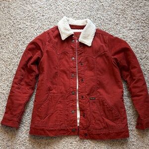 Wrangler Men's Red Corduroy Jacket with Sherpa Collar